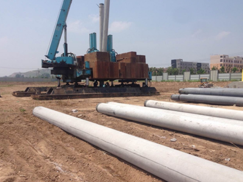 萧县绿城岱湖世纪城项目管桩静压施工现场（淮北环境治理-淮北地质灾害治理2003太阳集团）