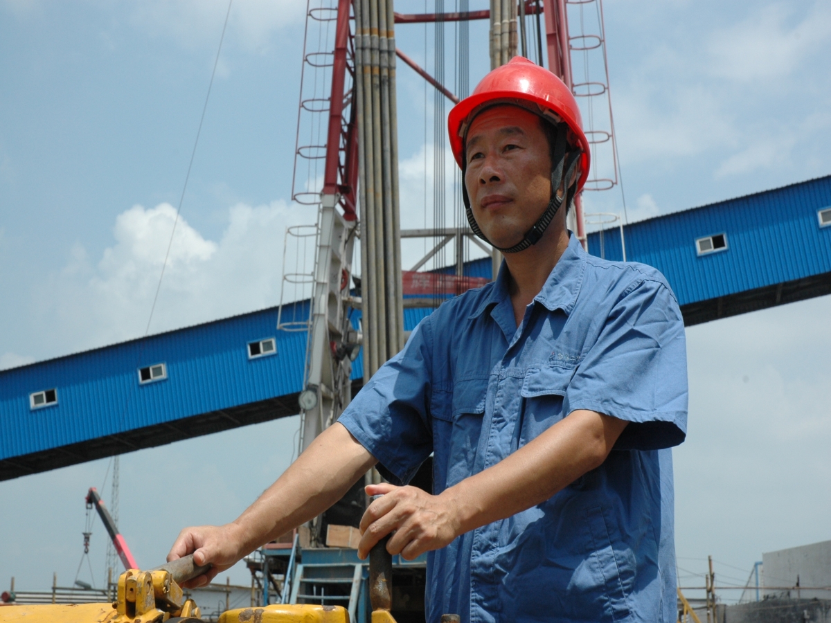             全国劳动模范 （石民）