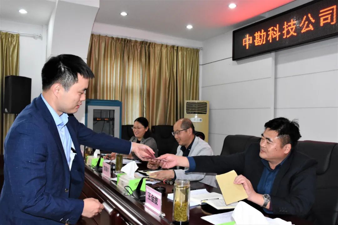 927853e409d63d11c1aaad0b9d214a74