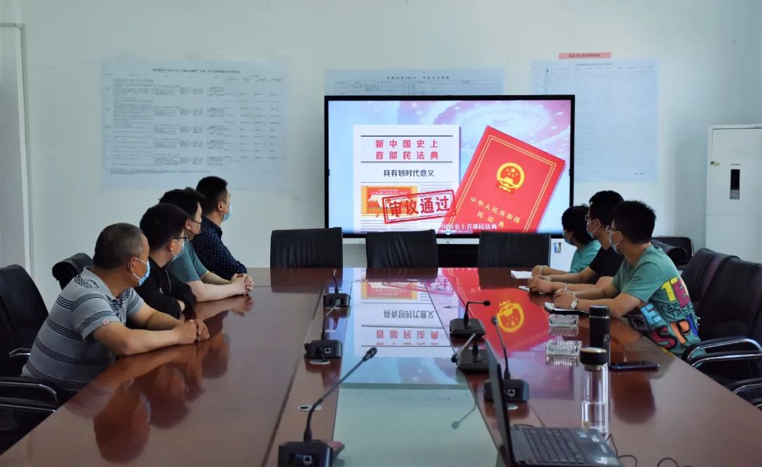 682ea99f878d87de3f4e7b86fa1a643b