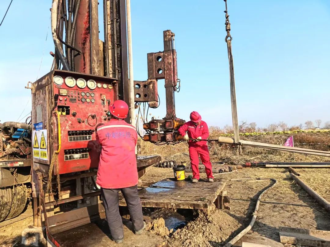 99ff8e7872614b04a220736aa45417ba