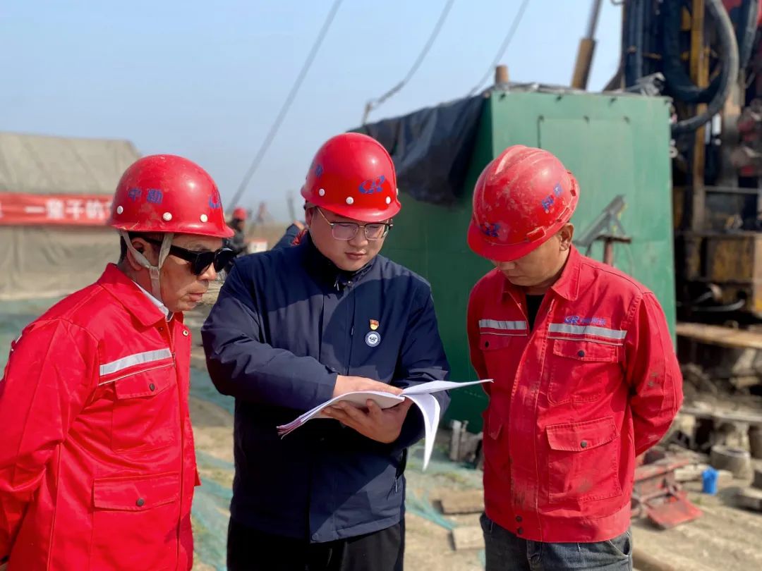 7d01d751940b6ec59d1c25604300fd46