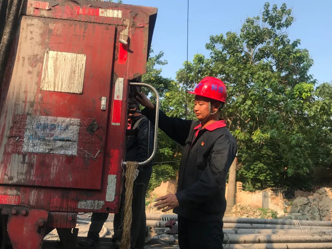 74d8e6bb57704bedbcea797b06fc474d