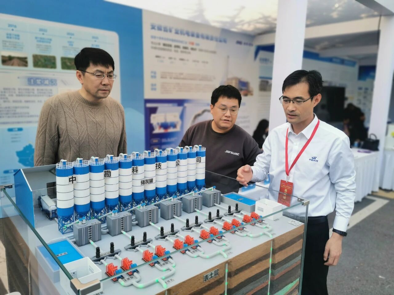 c6e22a8257182a0d6b4305b222051aea